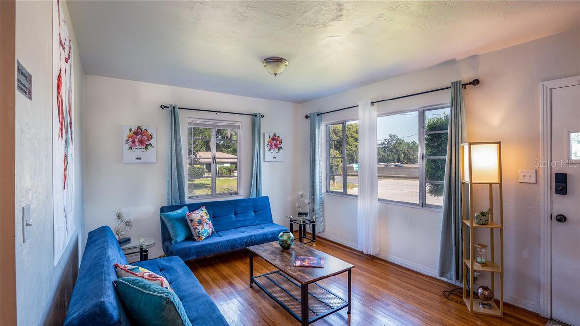 Image 4 of 20 For 2014 Newman Street