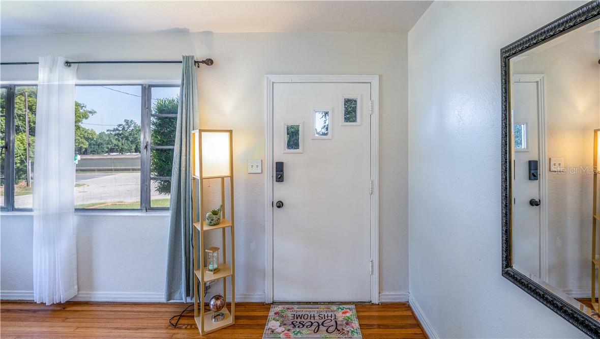 Image 5 of 20 For 2014 Newman Street