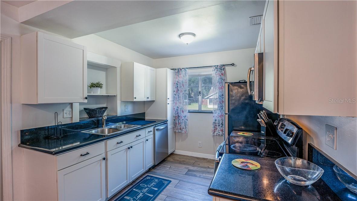 Image 7 of 20 For 2014 Newman Street