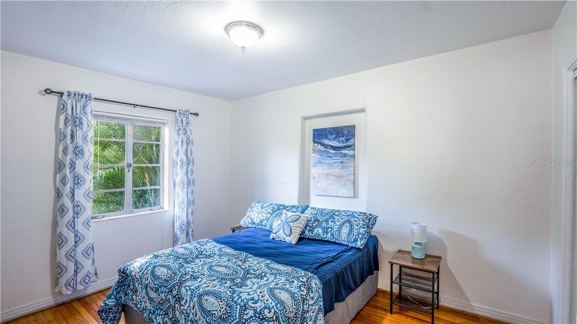 Image 8 of 20 For 2014 Newman Street