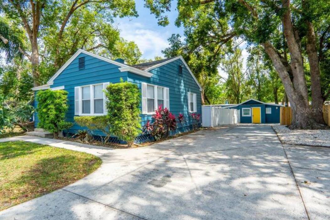 Image 21 of 68 For 2008 Page Avenue