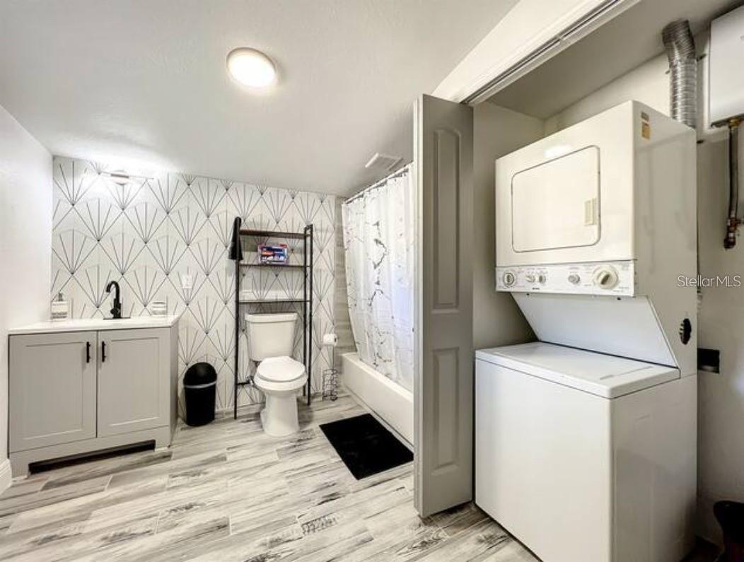 Image 34 of 68 For 2008 Page Avenue