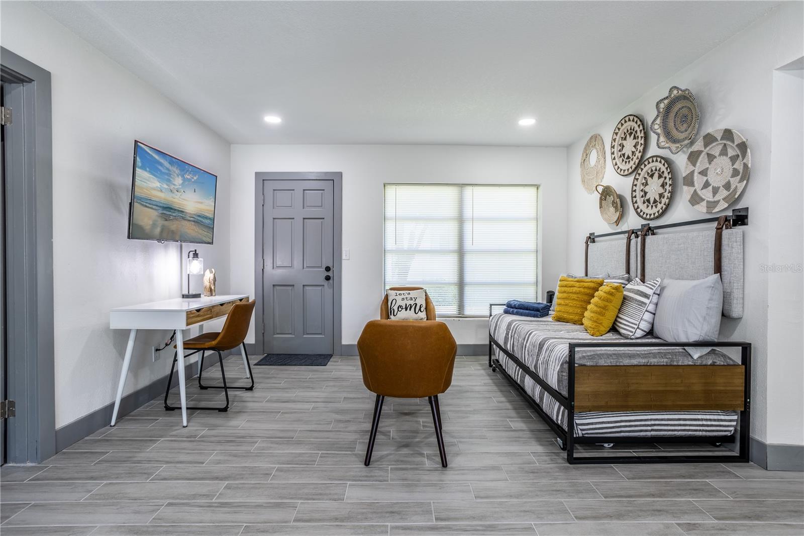 Image 11 of 48 For 1213 Corbett Lane