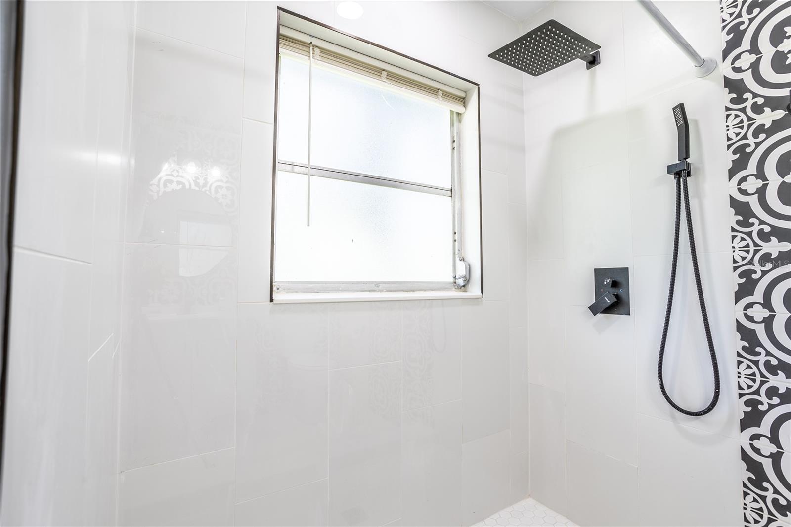 Image 18 of 48 For 1213 Corbett Lane