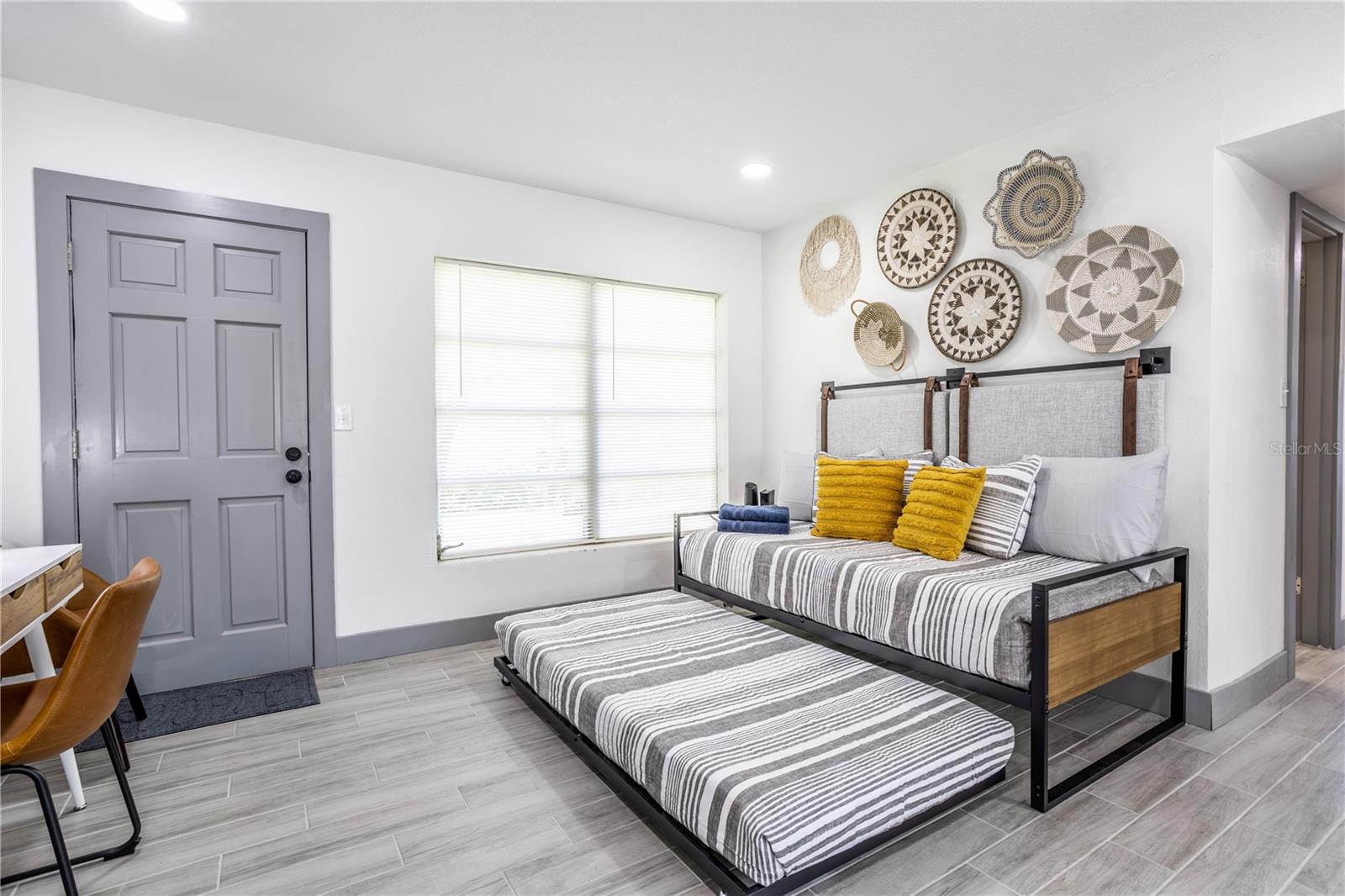 Image 19 of 48 For 1213 Corbett Lane