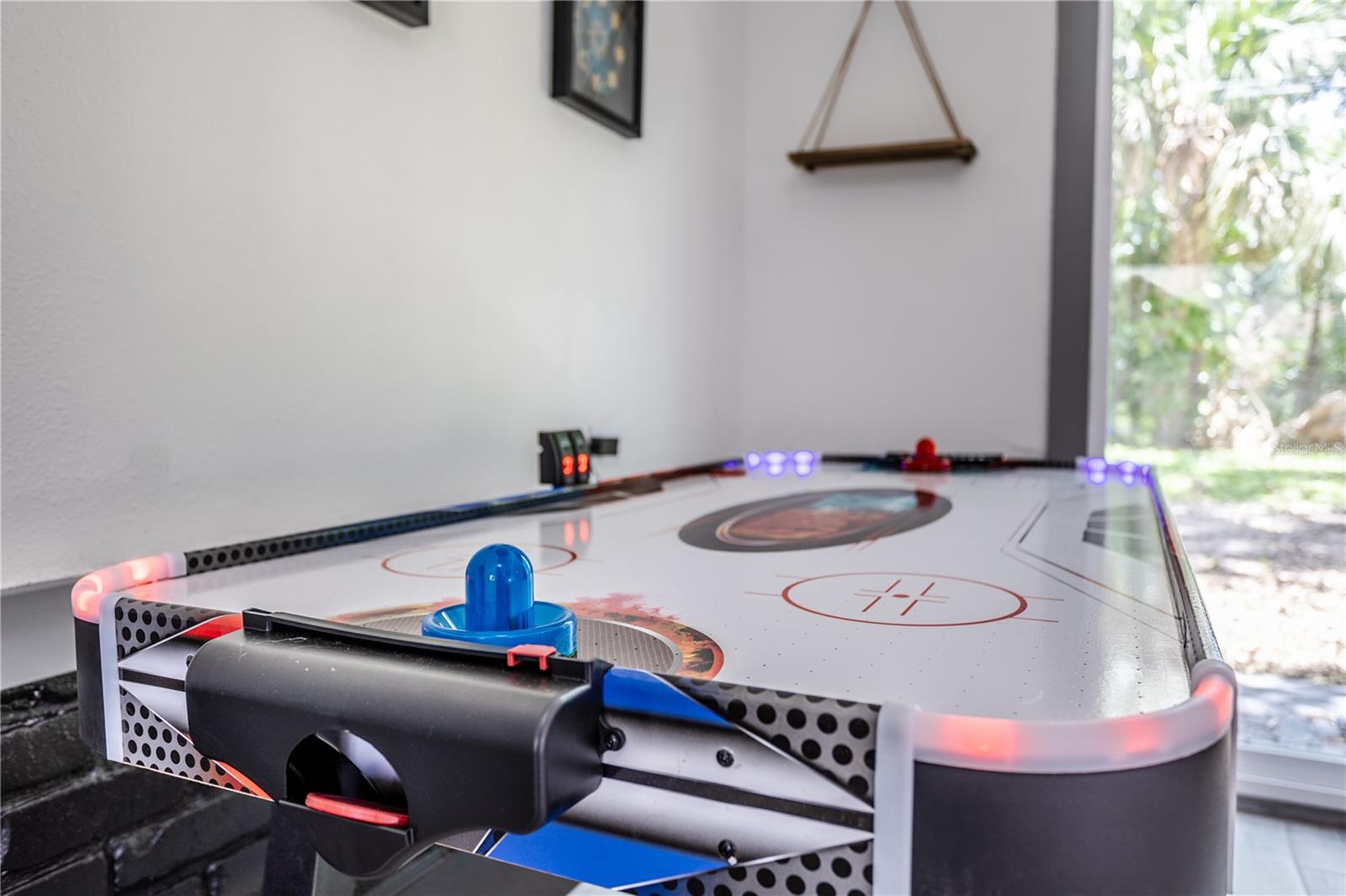 Image 29 of 48 For 1213 Corbett Lane