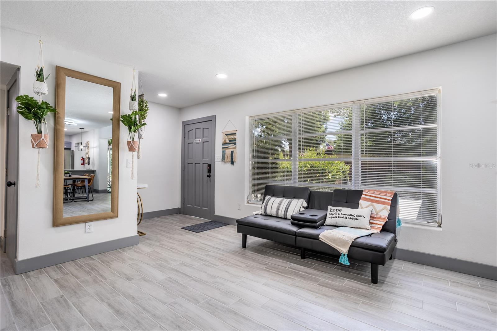 Image 5 of 48 For 1213 Corbett Lane