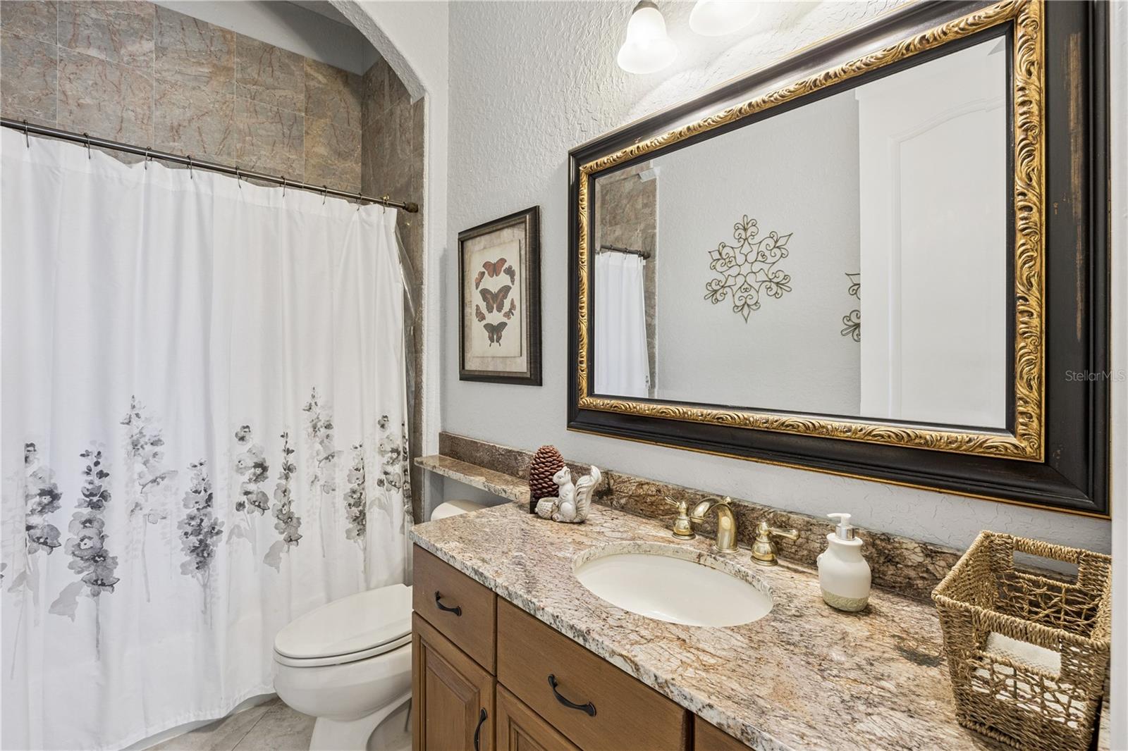 Image 29 of 54 For 10327 Hart Branch Circle