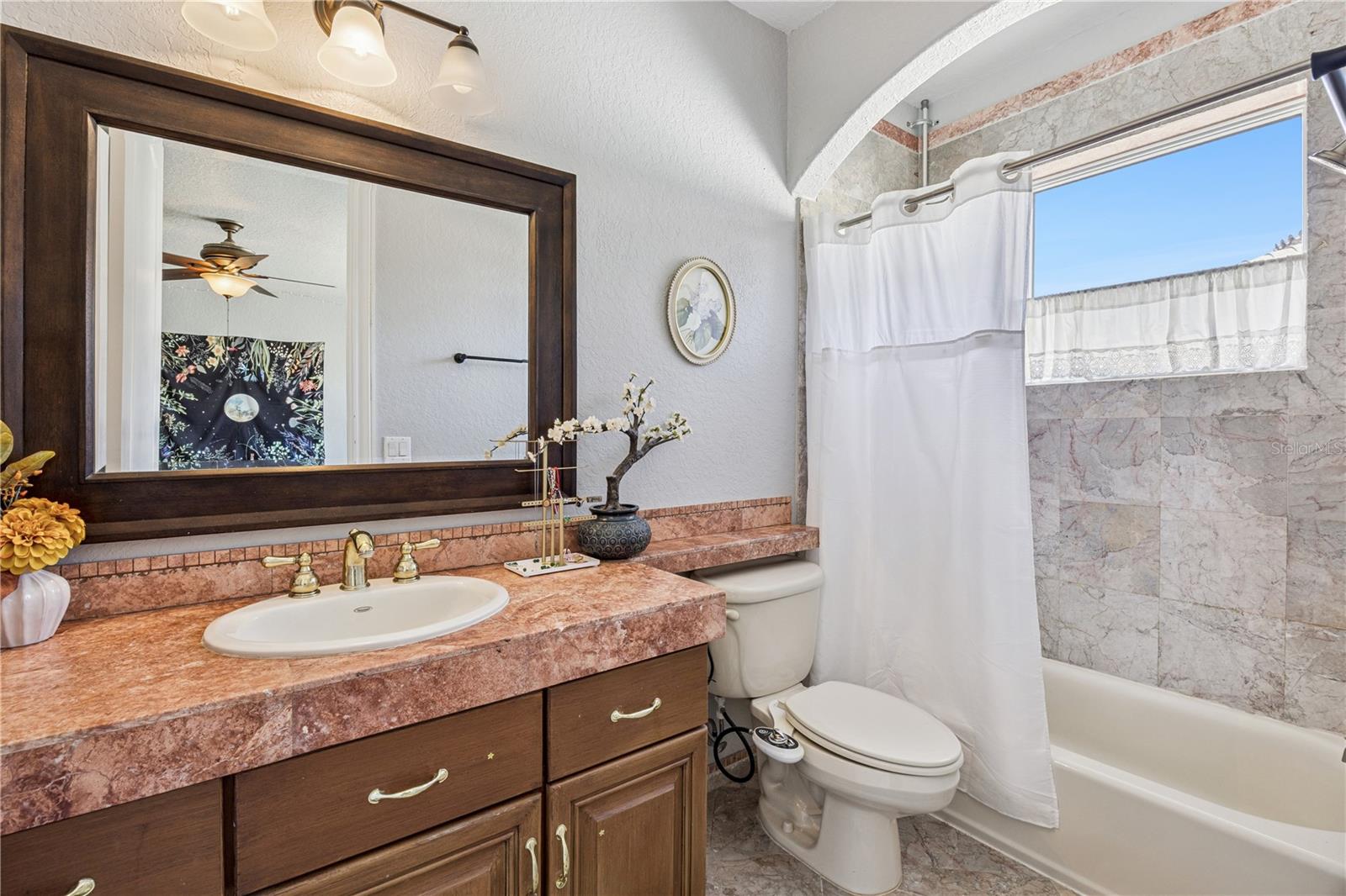 Image 34 of 54 For 10327 Hart Branch Circle