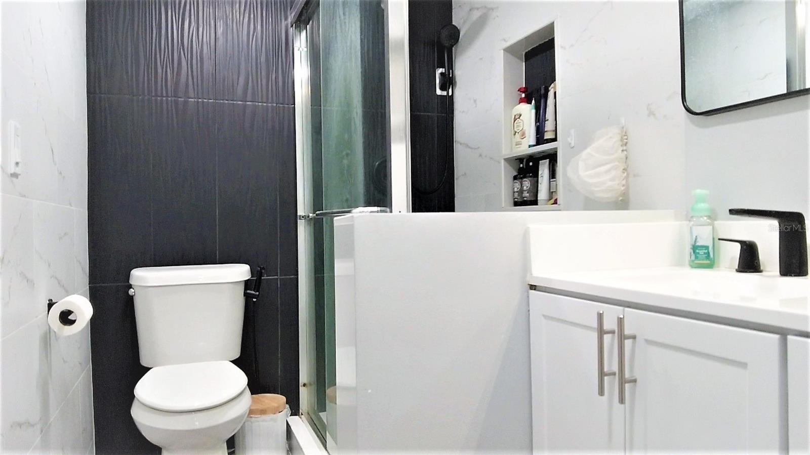 Image 17 of 35 For 1036 Bonaire Drive 2836