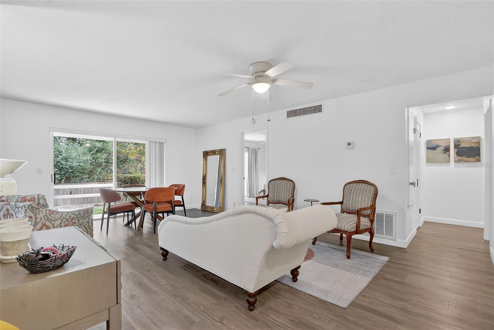 Image 7 of 25 For 600 Northern Way 303