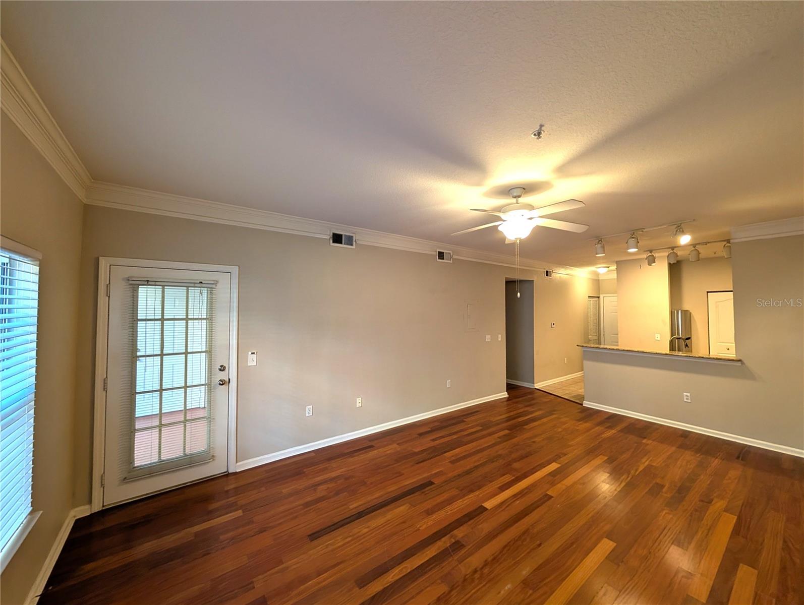 Image 6 of 17 For 4207 Dale Mabry Highway 6110