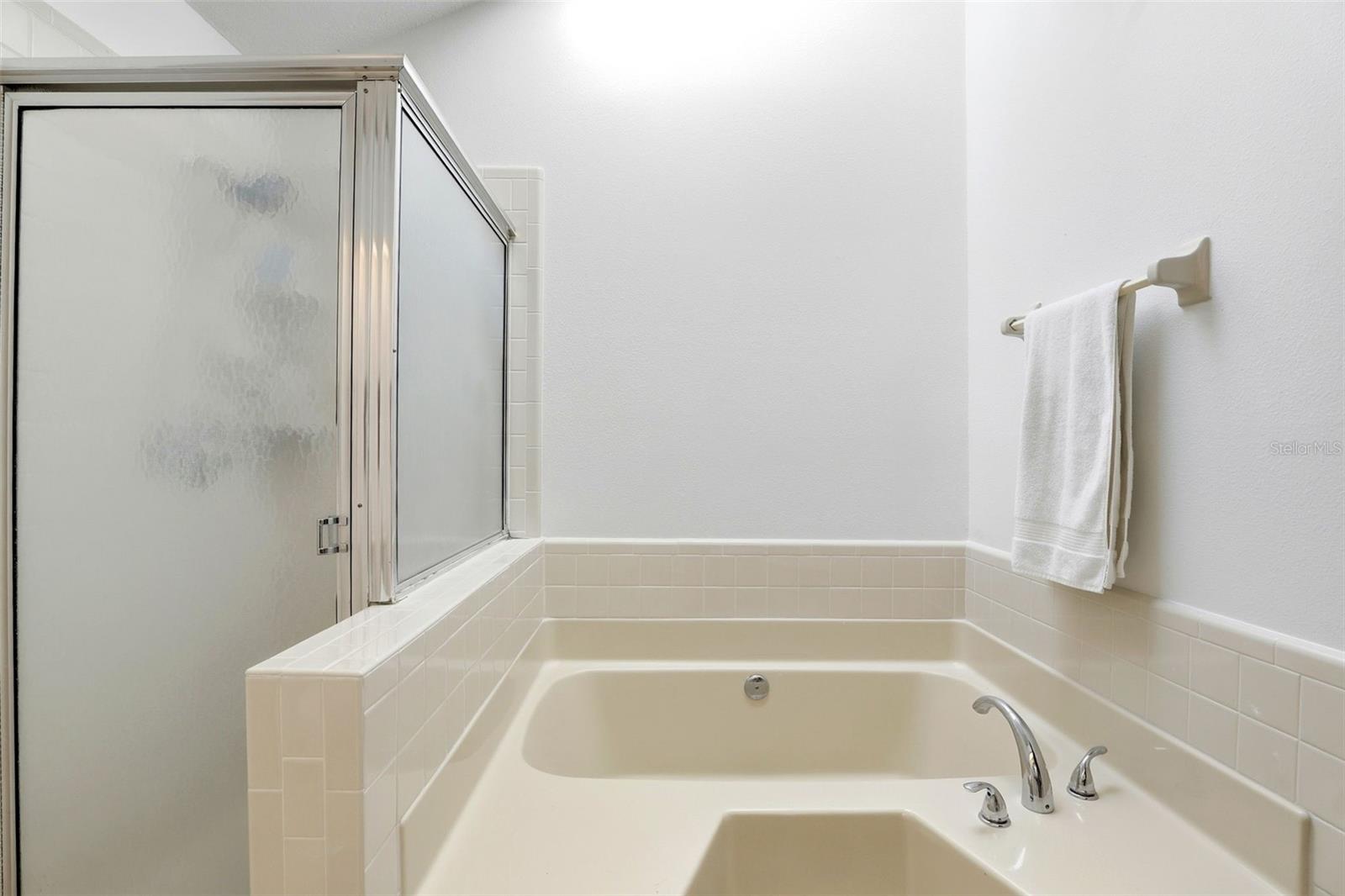 Image 24 of 38 For 2801 Donaldson Drive