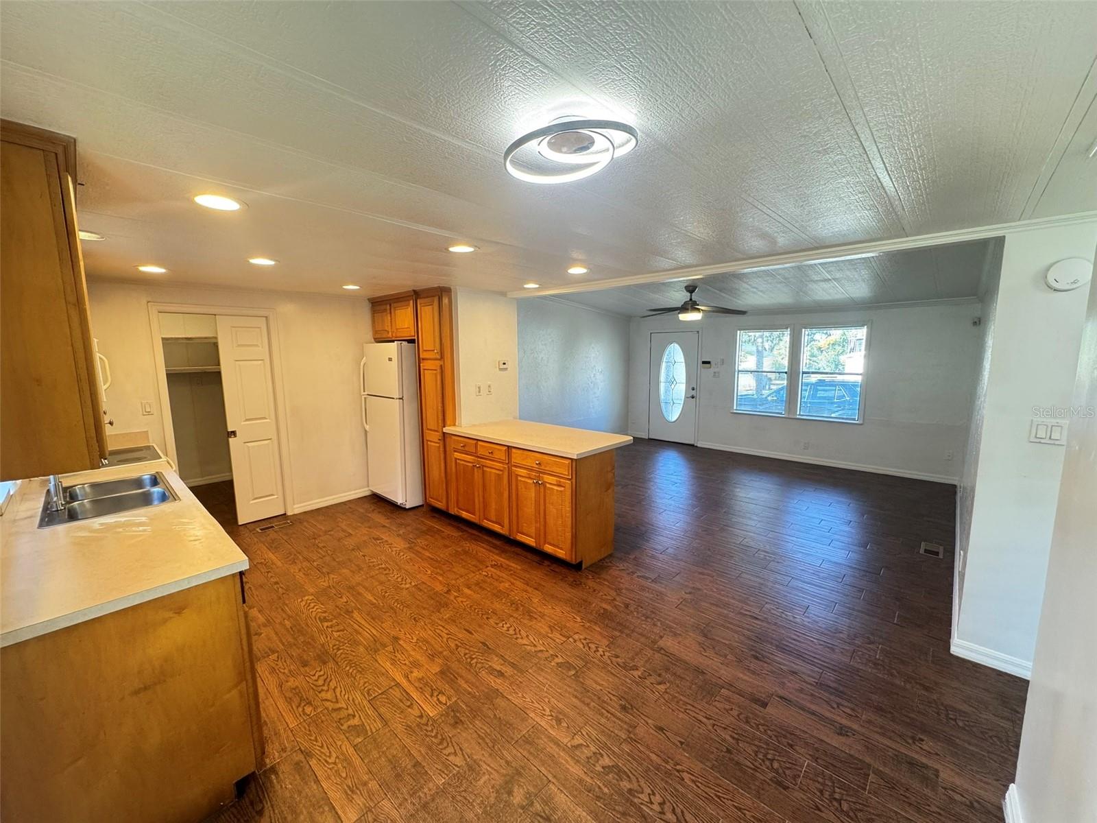 Image 11 of 18 For 177 Wilbur Avenue