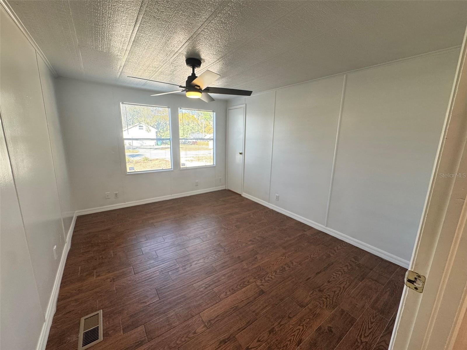 Image 13 of 18 For 177 Wilbur Avenue