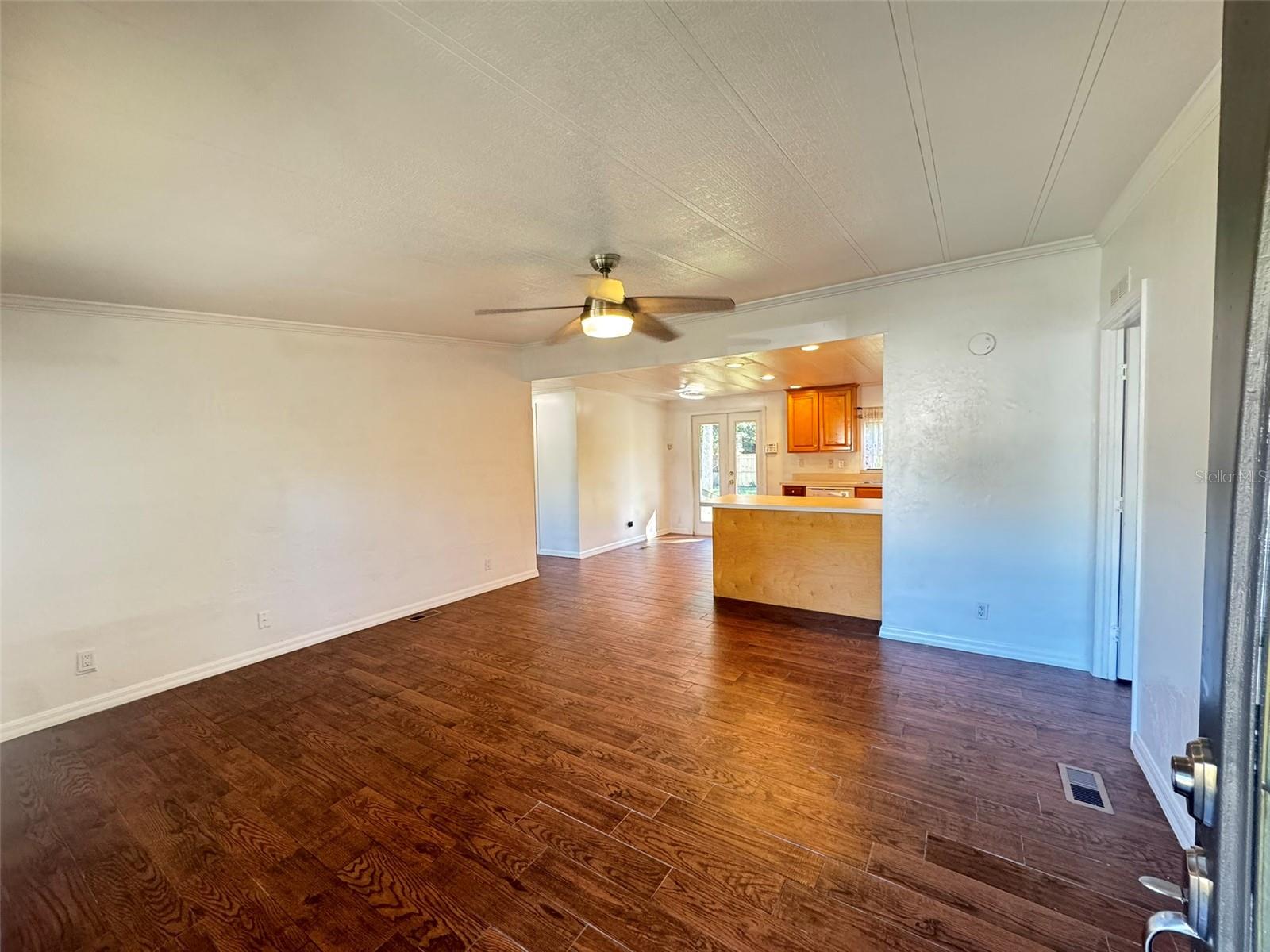 Image 5 of 18 For 177 Wilbur Avenue