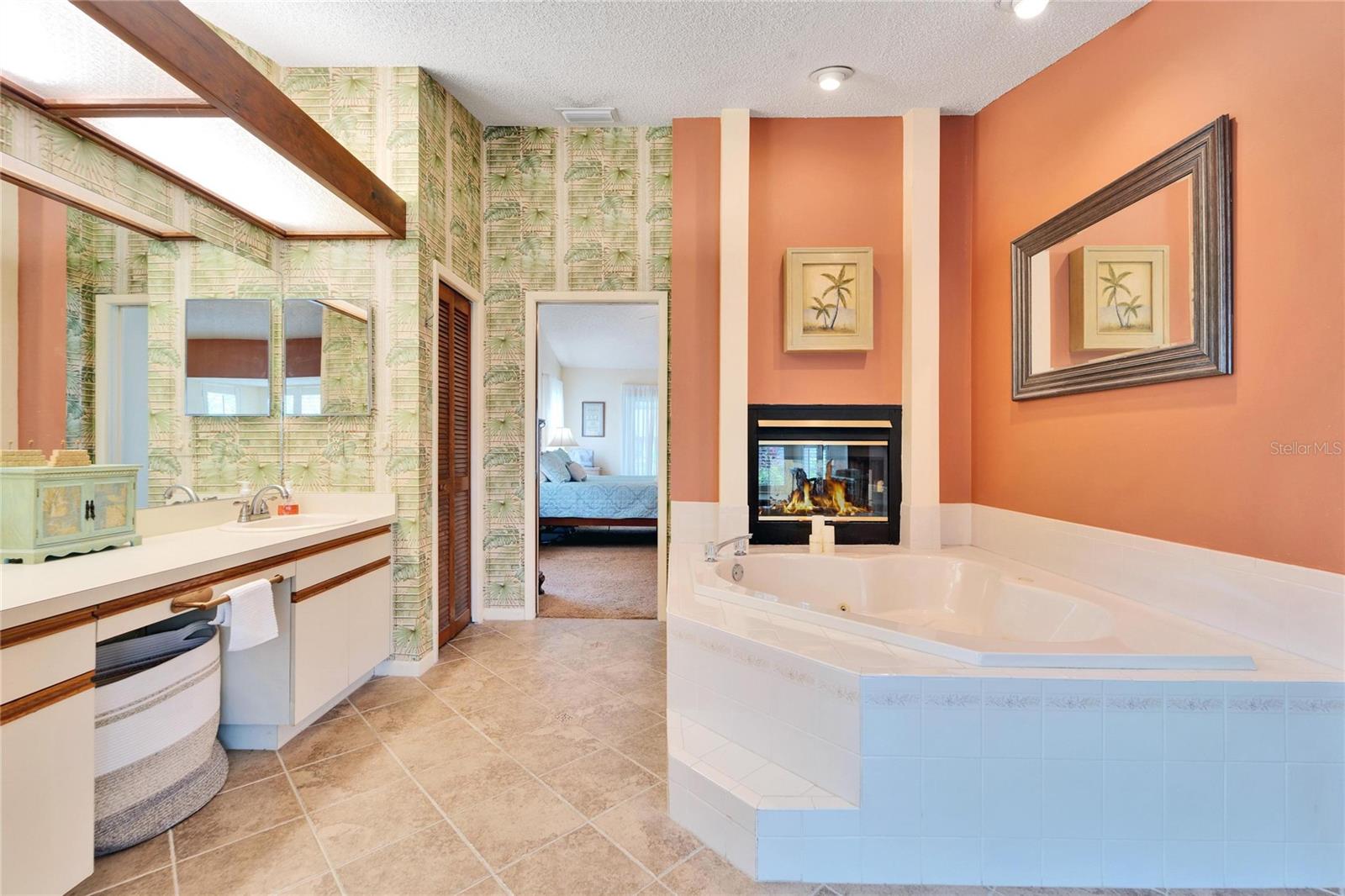 Image 25 of 73 For 2913 Aston Avenue