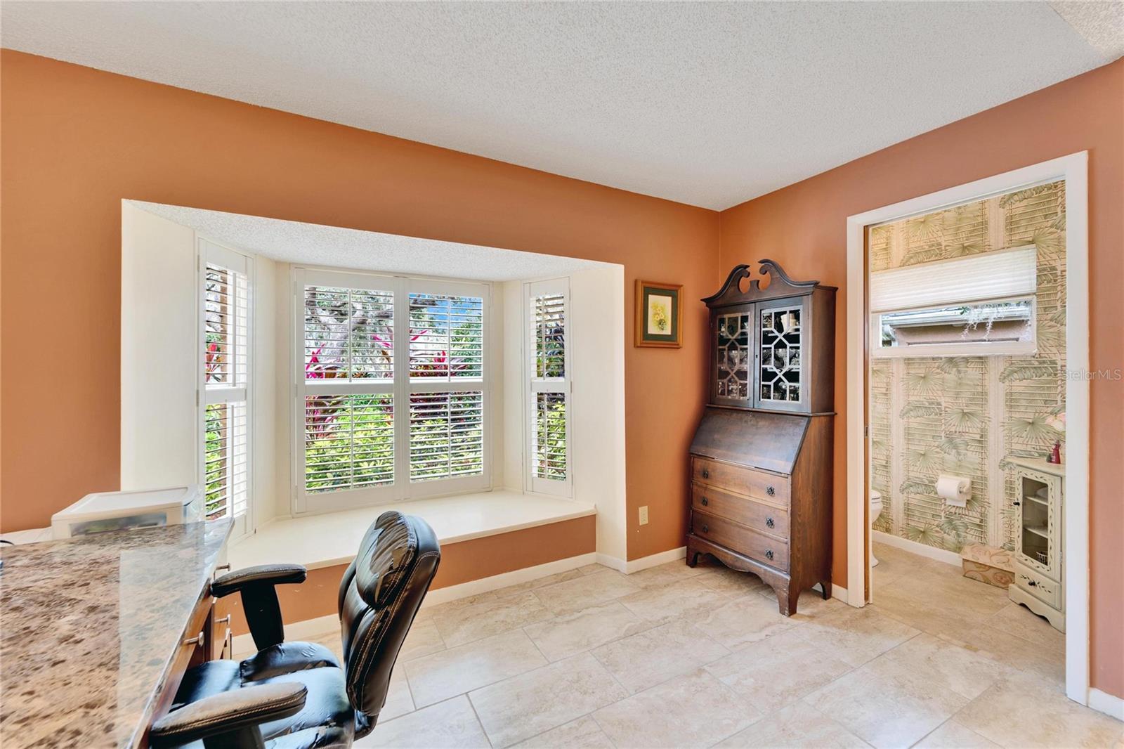 Image 32 of 73 For 2913 Aston Avenue