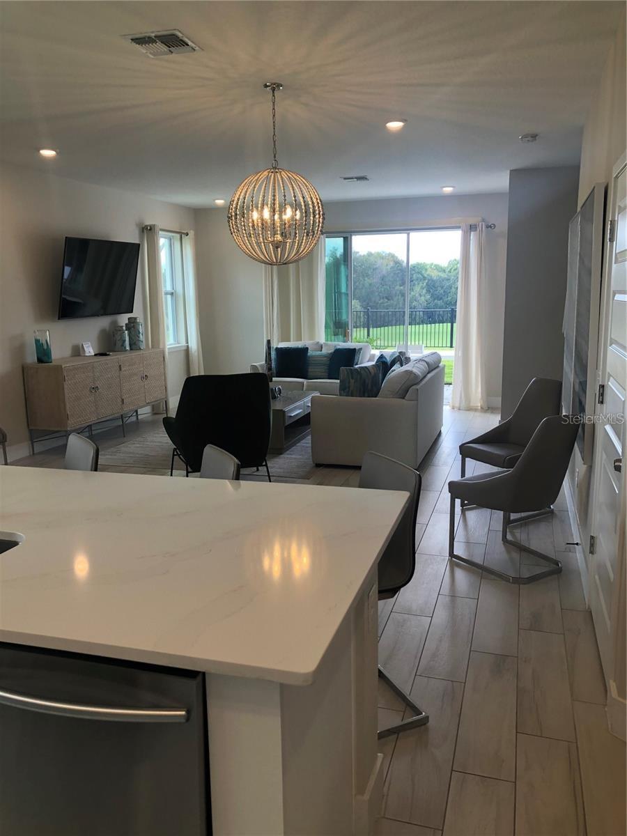 Image 10 of 45 For 820 Driving Range Court