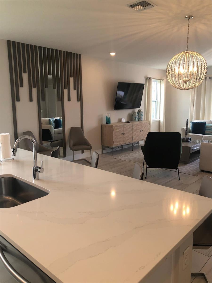 Image 11 of 45 For 820 Driving Range Court