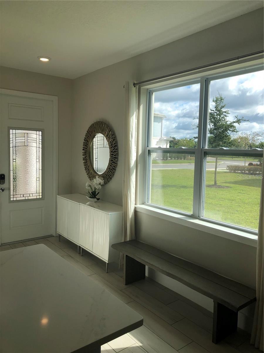 Image 17 of 45 For 820 Driving Range Court