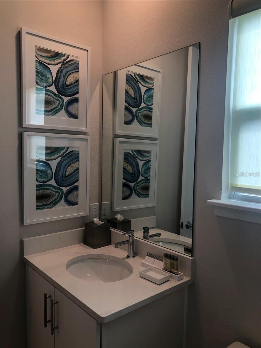 Image 30 of 45 For 820 Driving Range Court