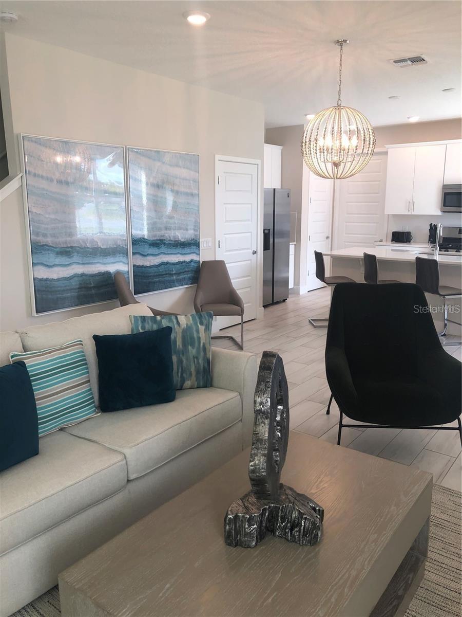 Image 6 of 45 For 820 Driving Range Court