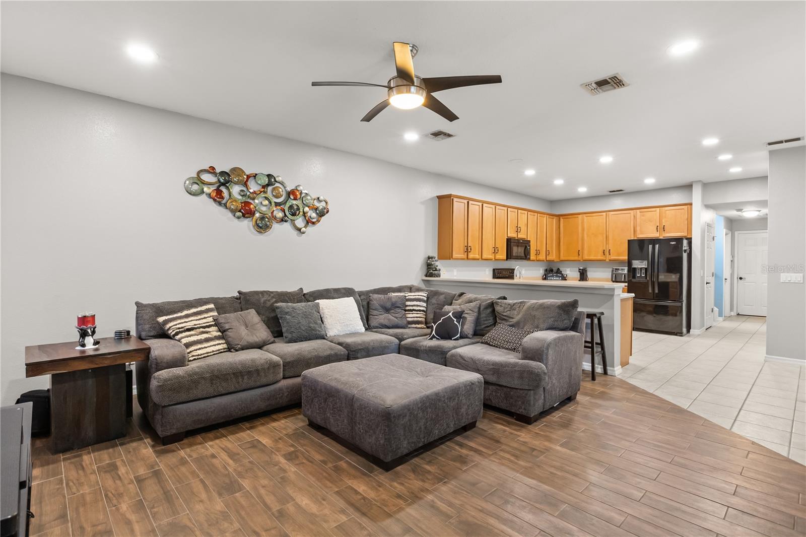 Image 11 of 50 For 3127 Twisted Oak Loop