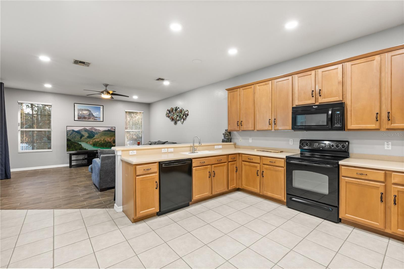 Image 13 of 50 For 3127 Twisted Oak Loop