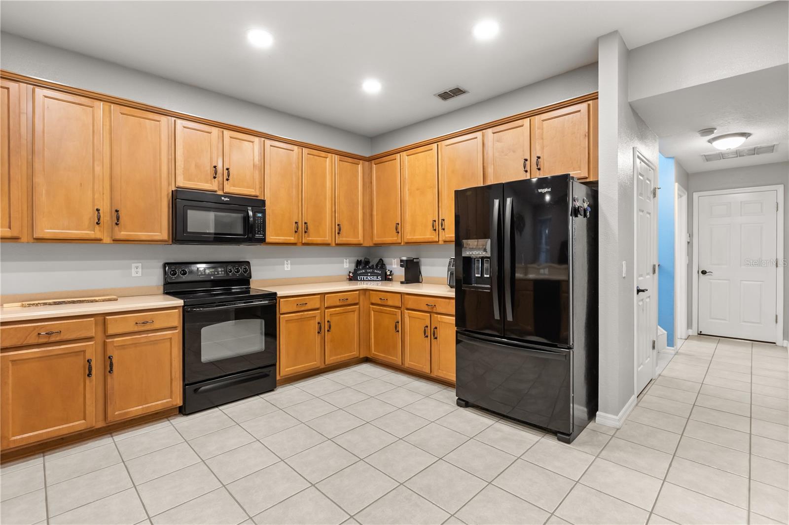 Image 15 of 50 For 3127 Twisted Oak Loop