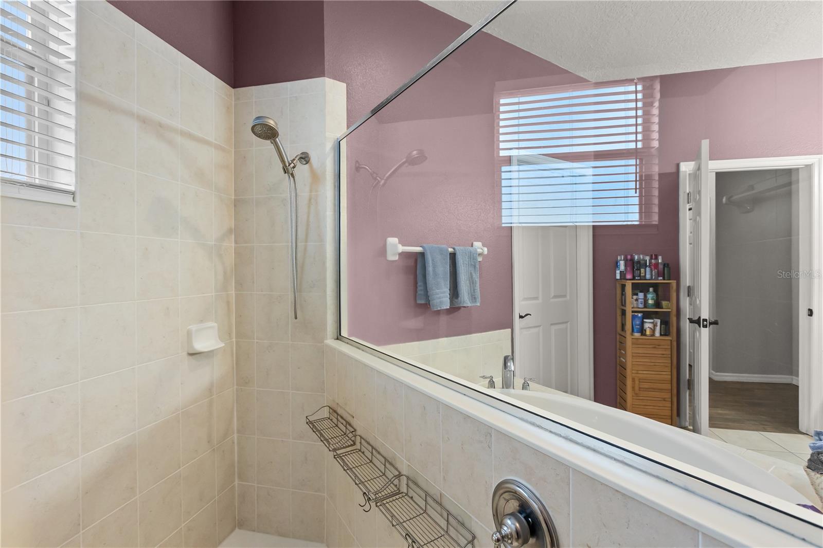 Image 21 of 50 For 3127 Twisted Oak Loop