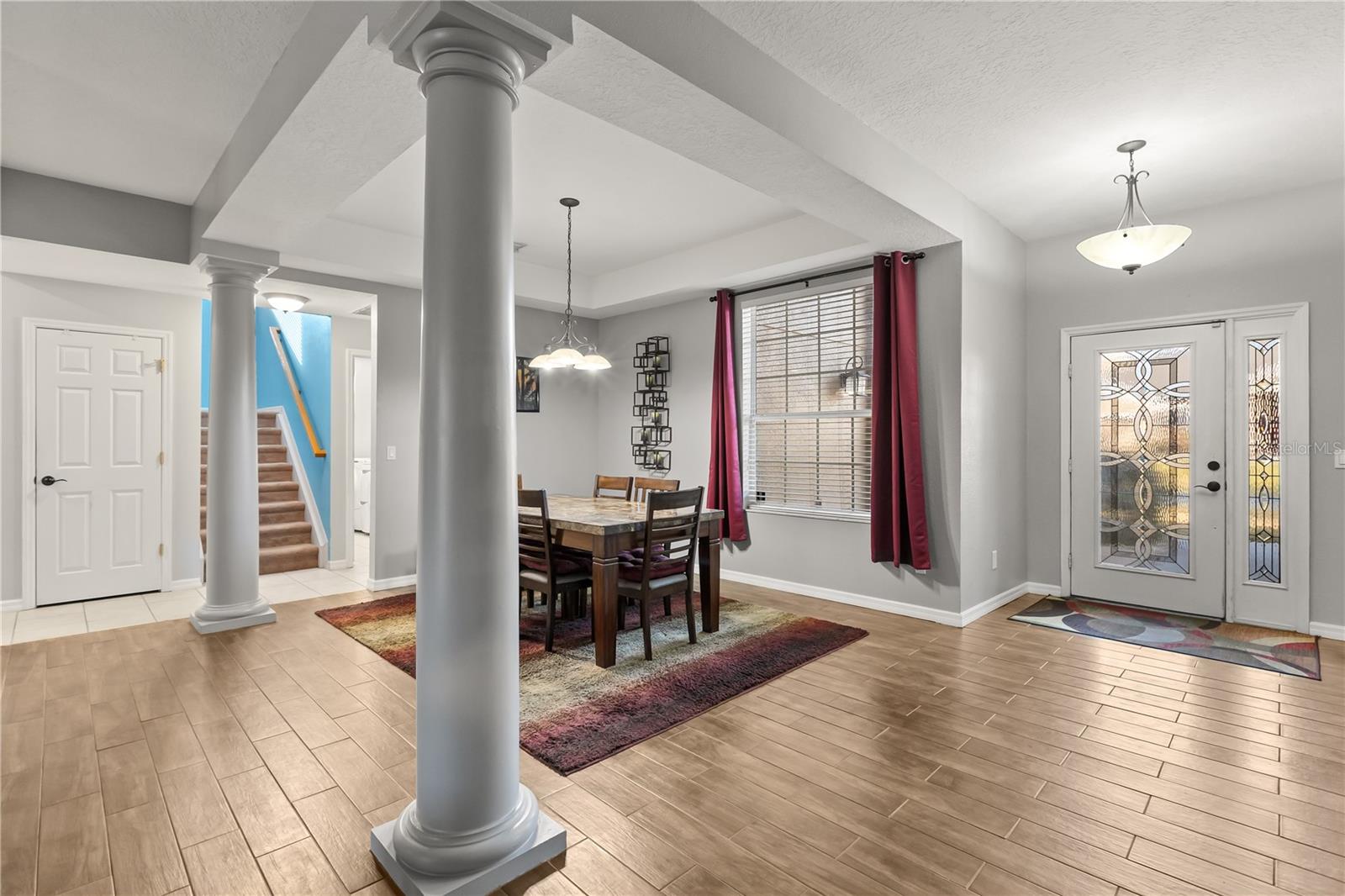 Image 3 of 50 For 3127 Twisted Oak Loop