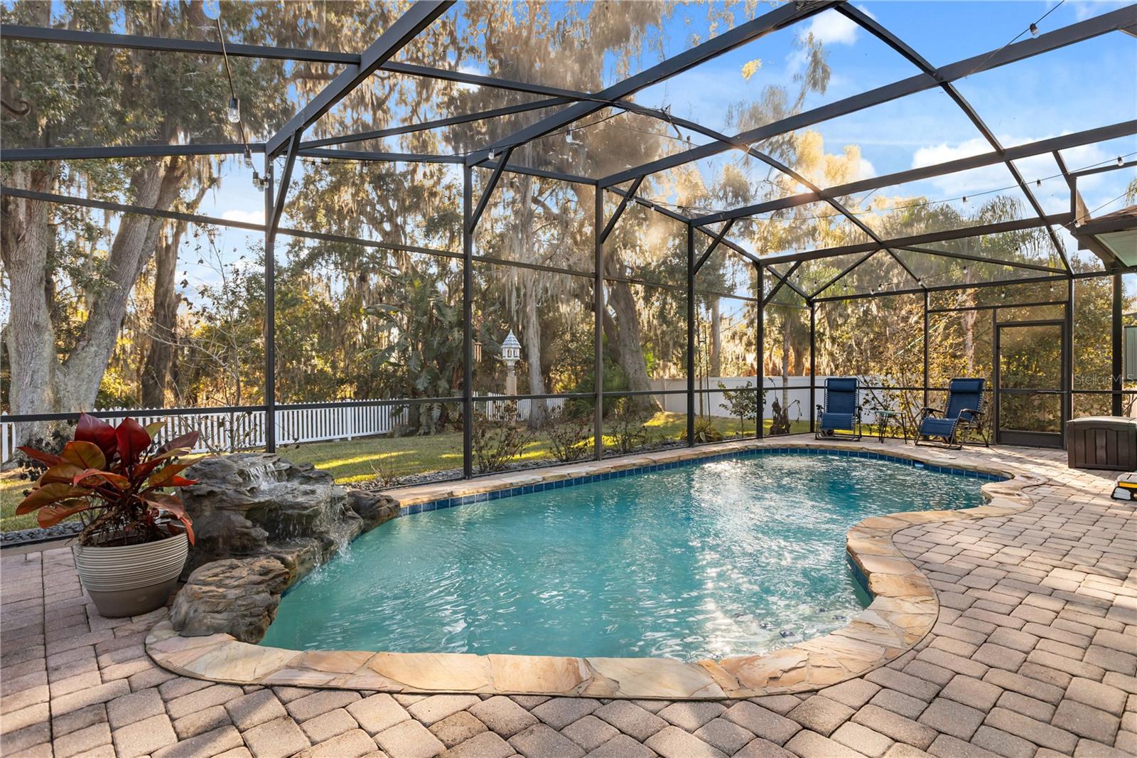 Image 37 of 50 For 3127 Twisted Oak Loop