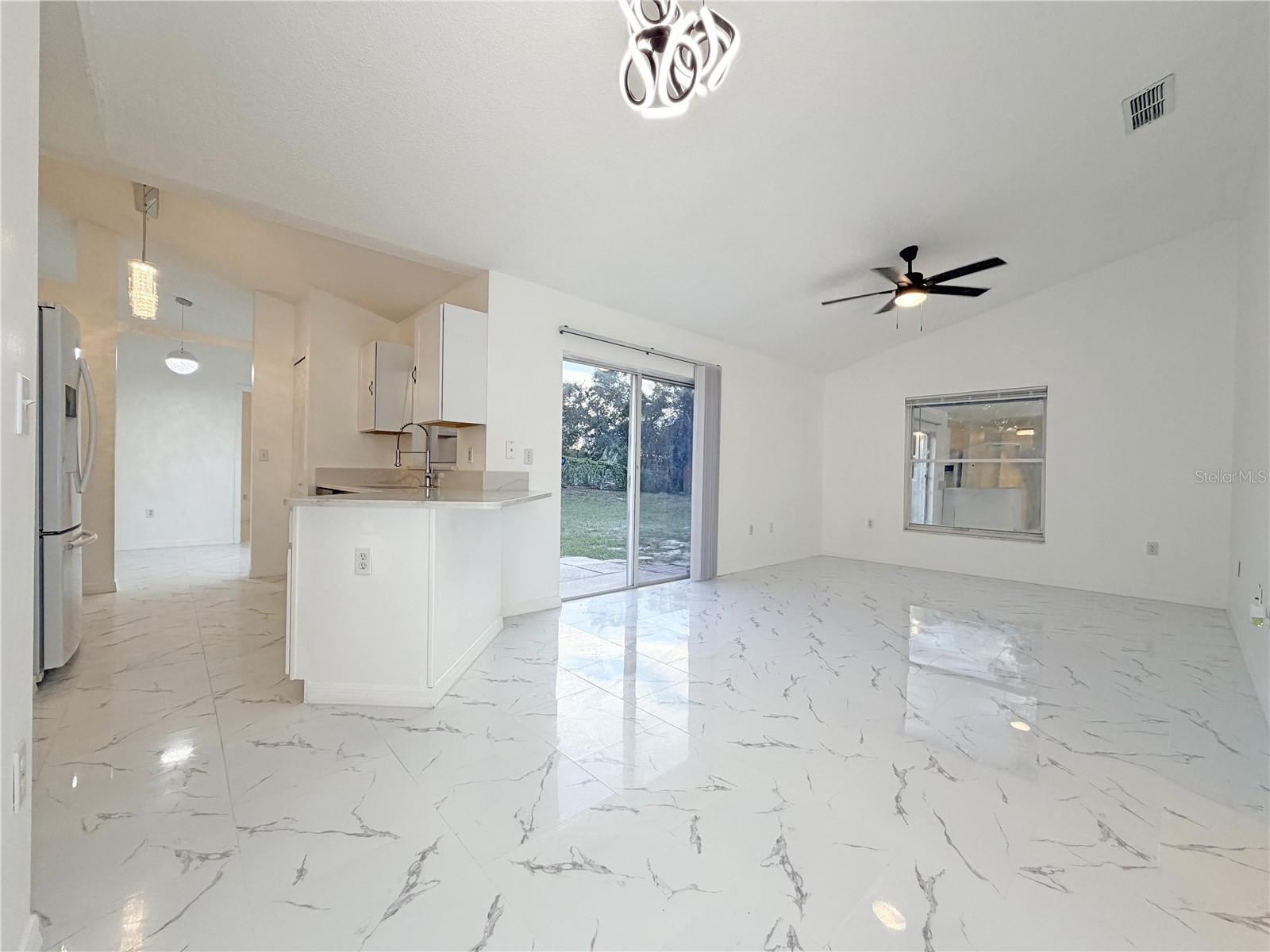 Image 10 of 40 For 1820 Hallcrest Drive