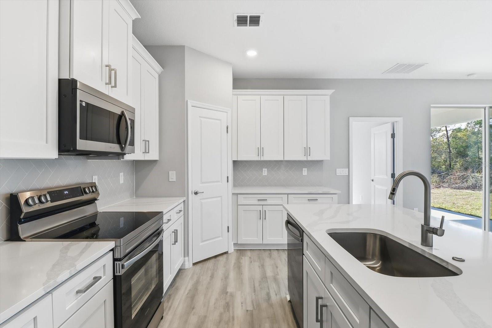 Image 14 of 43 For 16604 21st Circle