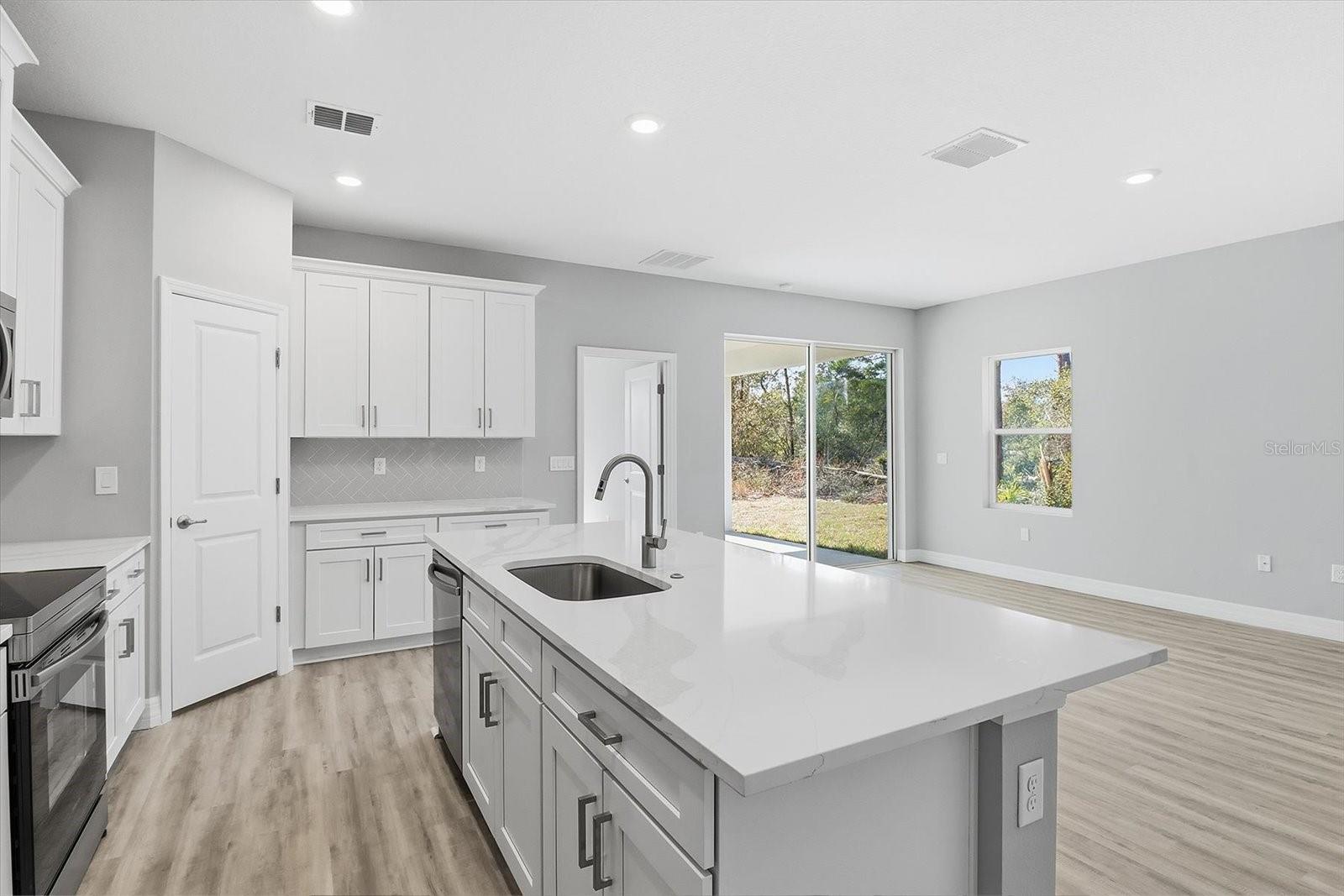 Image 15 of 43 For 16604 21st Circle