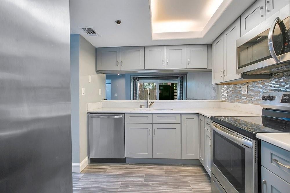 Image 13 of 35 For 1090 Michigan Street A