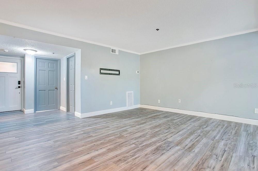 Image 18 of 35 For 1090 Michigan Street A