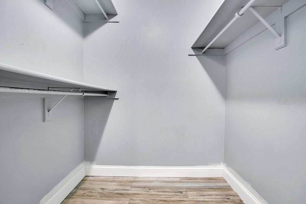 Image 22 of 35 For 1090 Michigan Street A