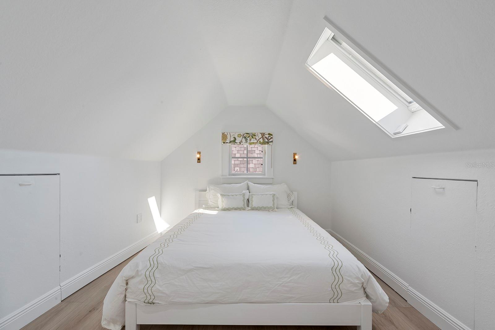 Image 20 of 26 For 1500 Harris Circle