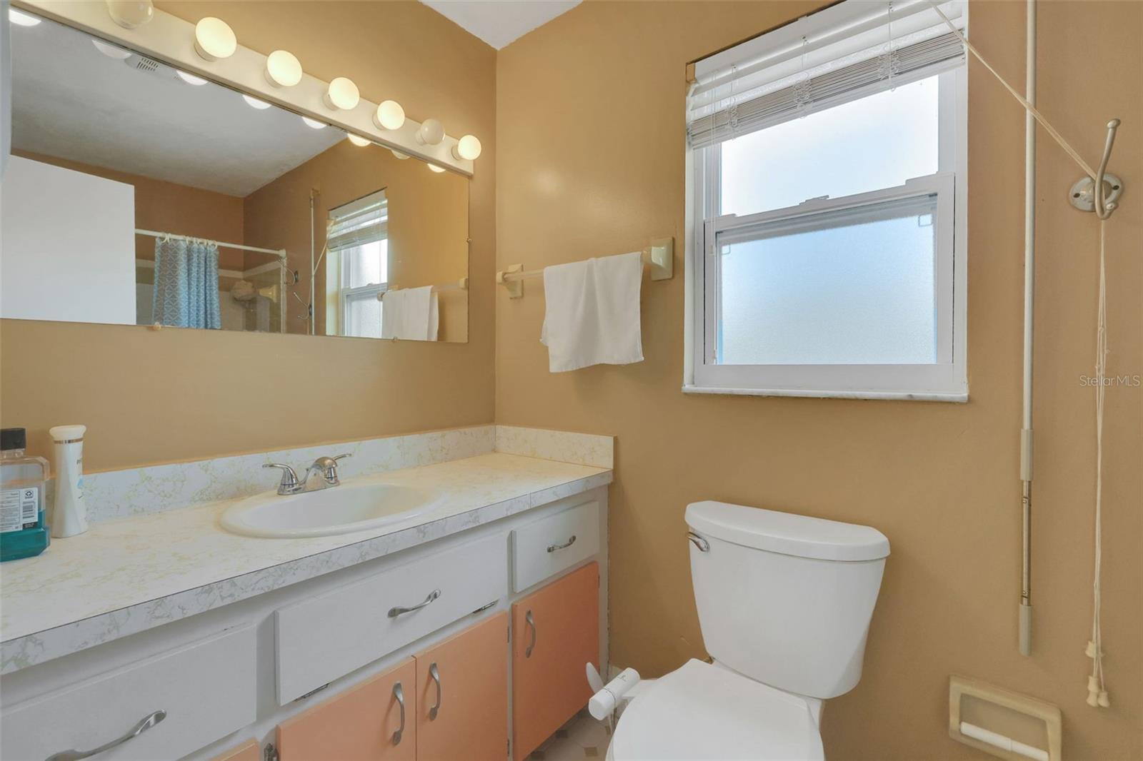 Image 20 of 41 For 105 Colina Place