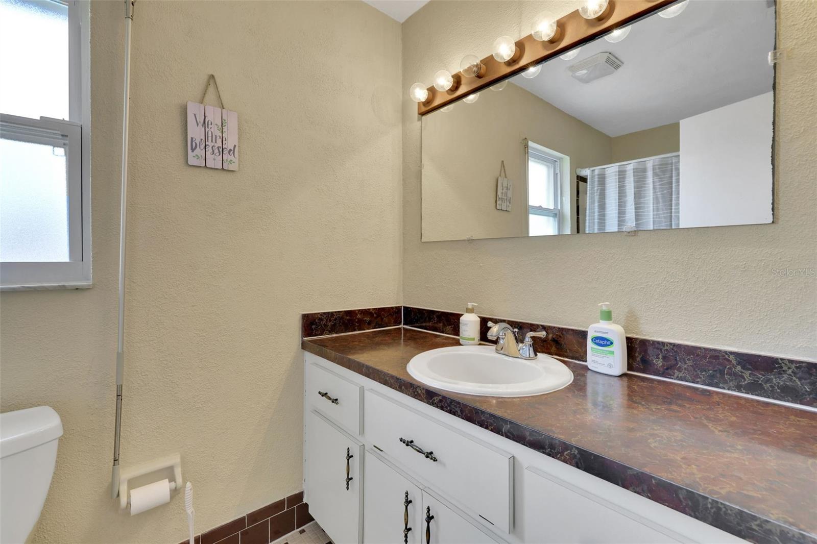 Image 25 of 41 For 105 Colina Place