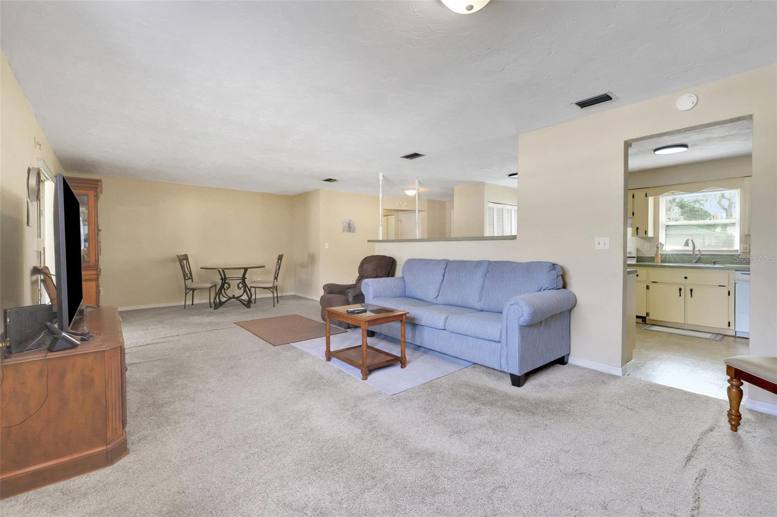 Image 6 of 41 For 105 Colina Place