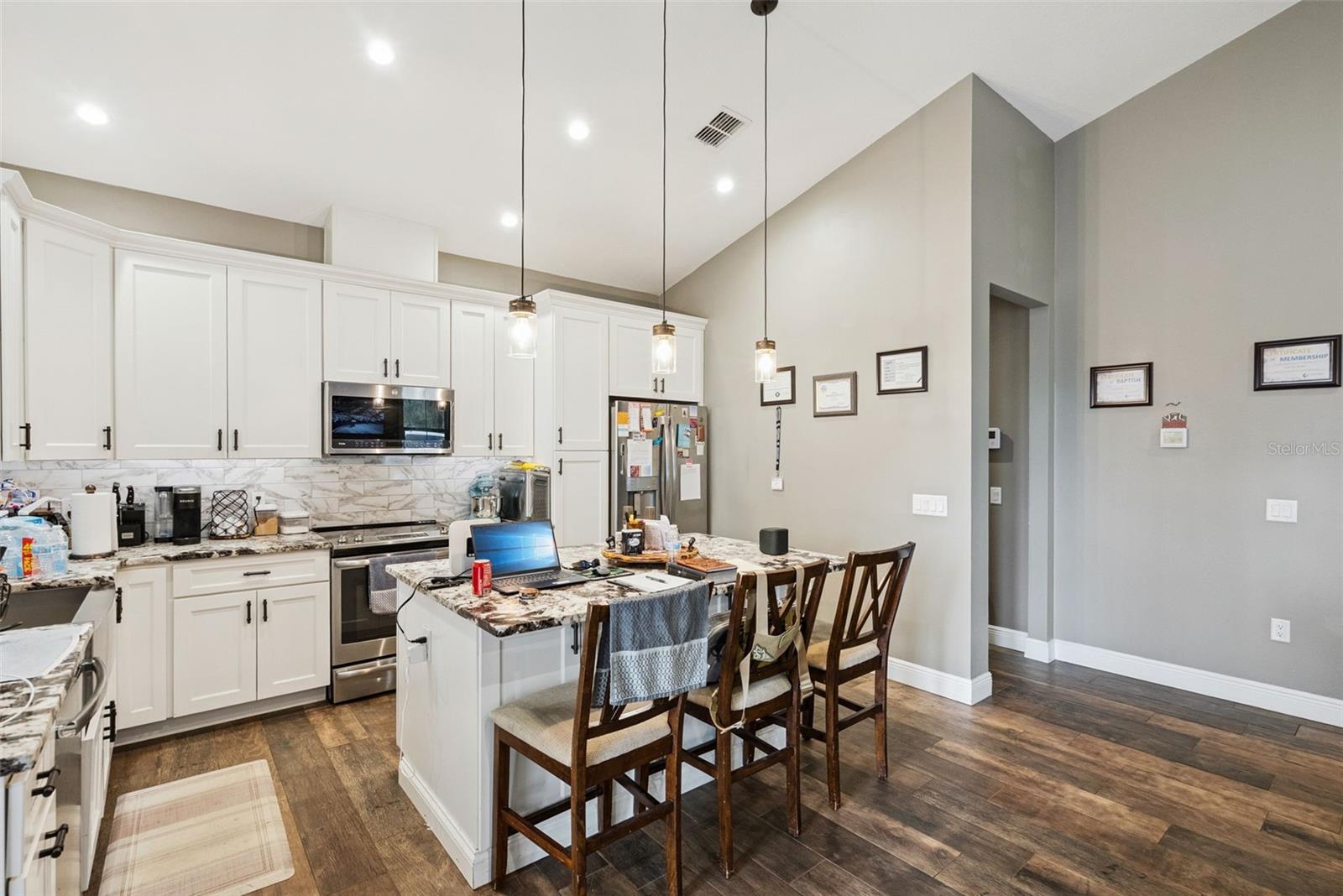 Image 11 of 60 For 160 Lush Lane