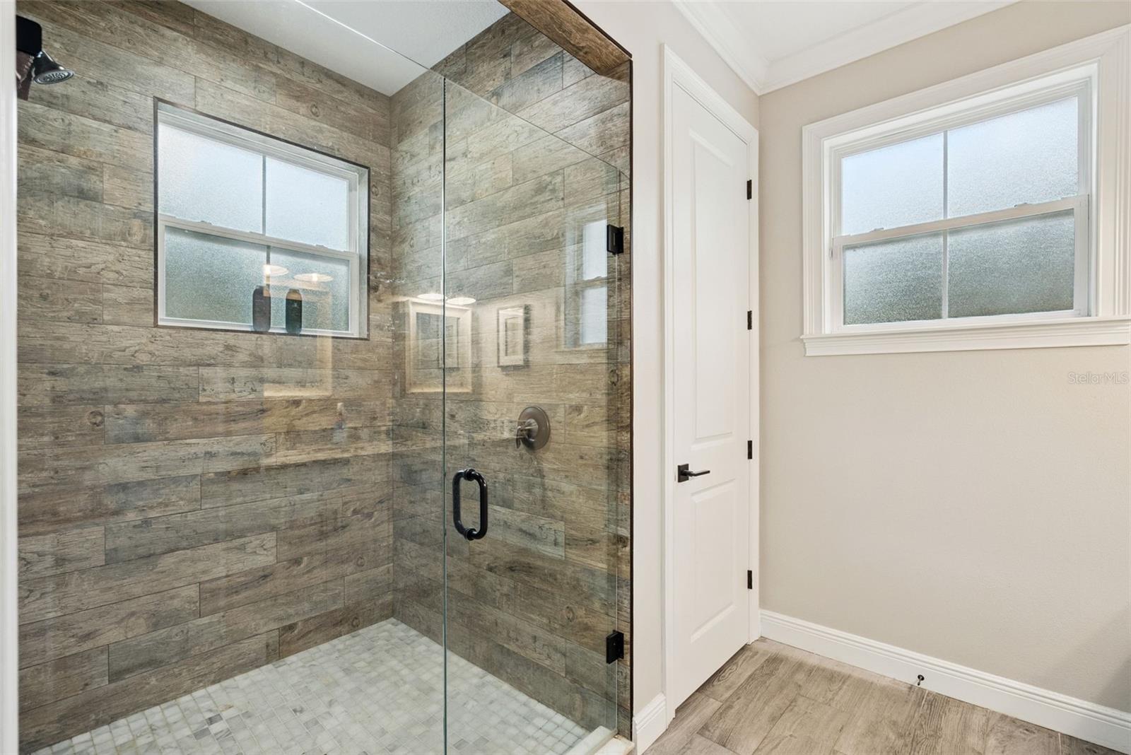 Image 16 of 60 For 160 Lush Lane