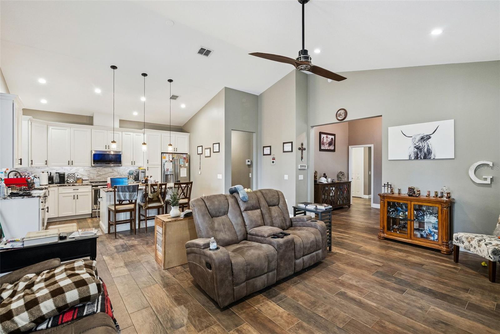 Image 7 of 60 For 160 Lush Lane