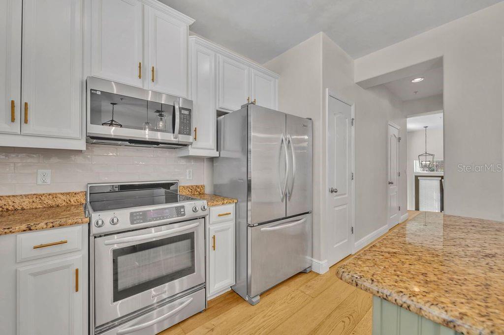 Image 10 of 36 For 2066 Brink Alley