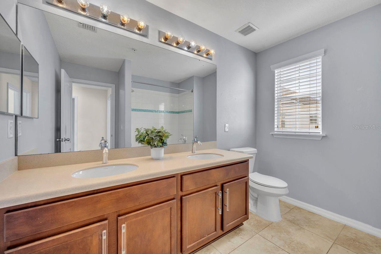 Image 29 of 36 For 2066 Brink Alley