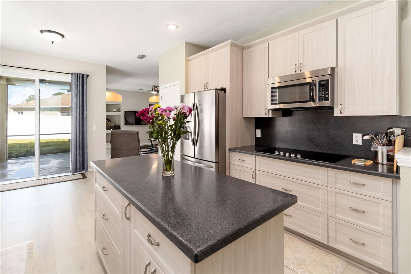 Image 12 of 39 For 13600 Bluemoon Court