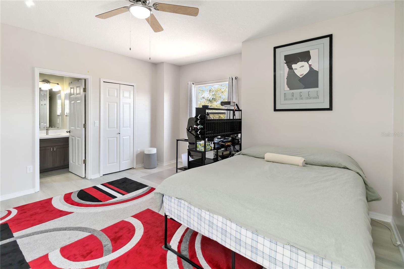 Image 27 of 39 For 13600 Bluemoon Court